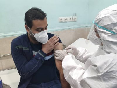 آغاز واکسیناسیون کوید ۱۹ در قیروکارزین