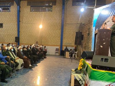 ناو‌های ۱۲۰ و ۱۳۰ متری دشمن در برابر قایق‌های نیروی دریایی سپاه تسلیم شدند