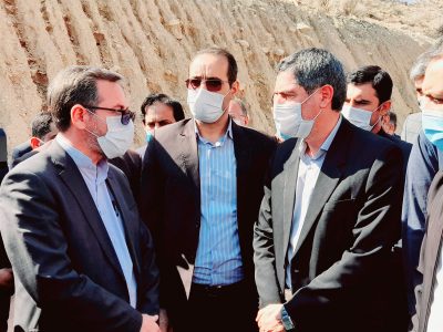قول مساعد وزارت راه برای تکمیل هر چه سریع‌تر جاده قیر به فیروزآباد/تکمیل توسعه بیمارستان قیروکارزین تا اواخر سال آینده