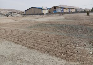آزاد سازی زمین ۶ هکتاری  روبروی سالن جهاد کشاورزی (پشت پارک جنگلی) شهر قیر از دست متخلفان