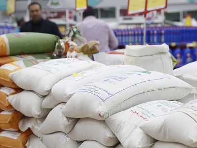 تنظیم بازار قیروکارزین با توزیع کالاهای اساسی