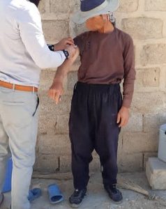 تشدید واکسیناسیون سرخک افاغنه در شهرستان قیروکارزین در هفته سلامت