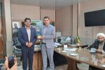 كارت هميار طبيعت به نام فرماندار شهرستان قيروكارزين صادر شد